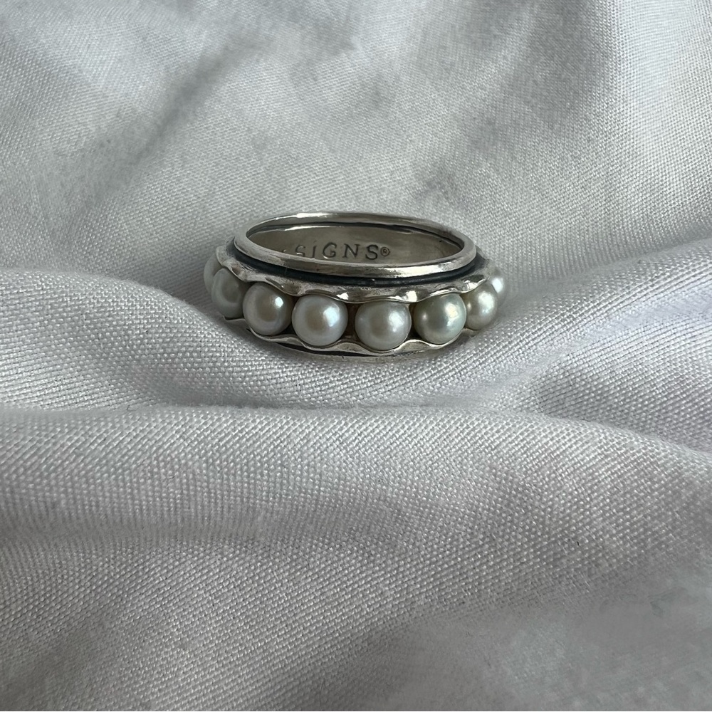 Silpada Silver and Faux Pearl Ring